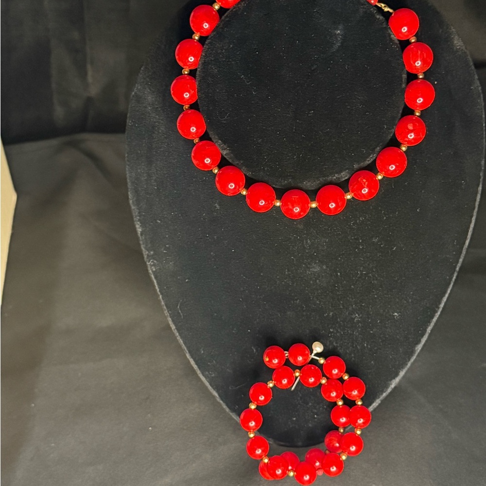 Elegant Red Beaded Choker and Bracelet Set